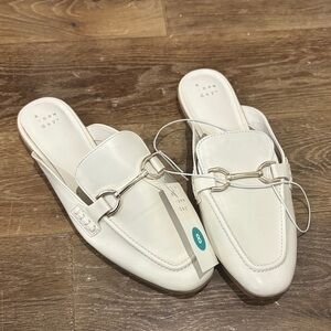 NWT a new day White Faux-Leather Chain-Accent Loafer Mules